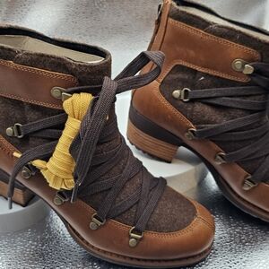 Merrell Shiloh II Warm Boots Womens 7 Leather Wool Lace Up Zip Hiking Boot NWT